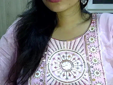 Neha Sharma2 online show from April 7, 5:48 pm