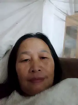 heesuu11 online show from March 10, 1:04 pm