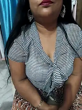 Moonae online show from April 16, 2:39 pm