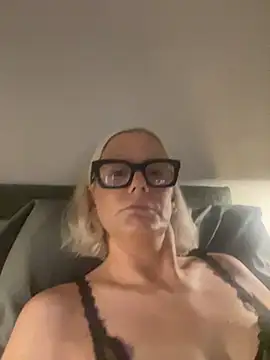 Amelie BlondeXX online show from July 6, 3:58 pm