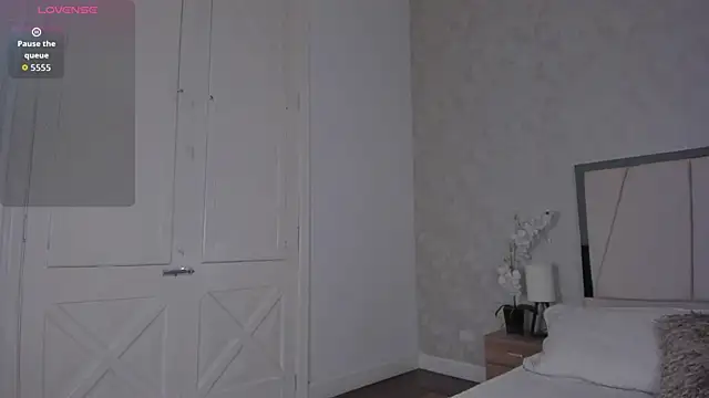 Arii wilde online show from March 27, 12:39 pm