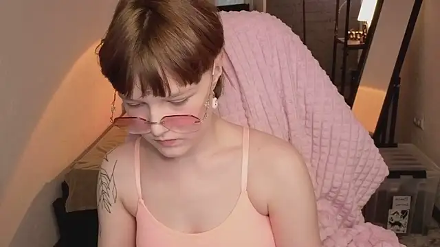  DreamLuna1  online show from March 2, 12:56 pm