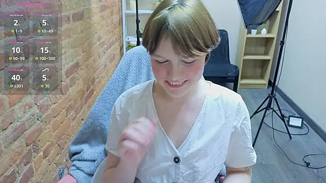  DreamLuna1  online show from April 17, 3:03 pm