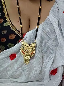 Sofiaa 09 online show from March 27, 4:30 pm