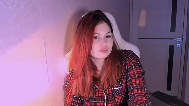 CrazyNextDoorGirl online show from March 2, 9:53 pm