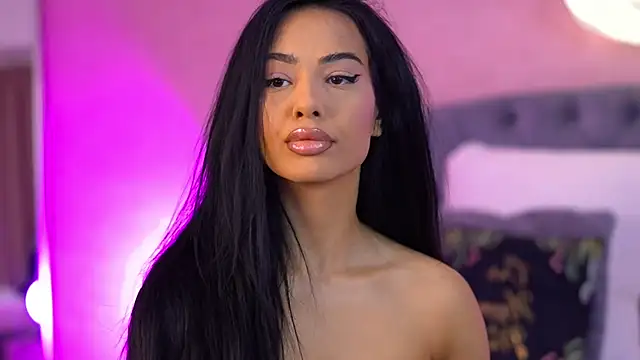 ErinAzzaro online show from July 3, 5:35 am