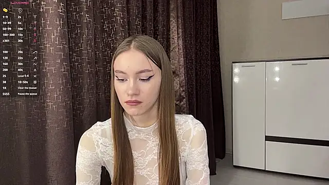 NuDonzze online show from April 15, 7:58 pm