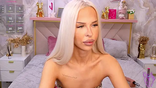 EvaXElfi online show from April 2, 12:41 am