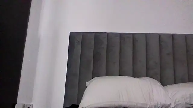 CrystalXxXx online show from March 18, 10:15 pm