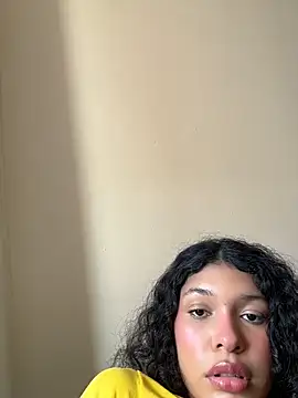 Sophiemoo  online show from June 20, 4:32 pm