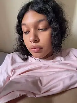 Sophiemoo  online show from July 3, 4:13 pm