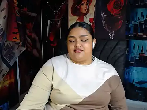 NathashaDreams online show from March 2, 4:01 am