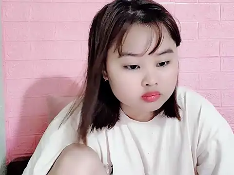 Vani568 online show from April 2, 7:00 pm