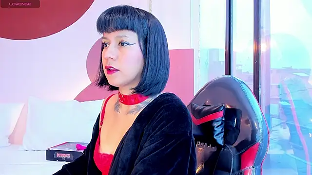 Valkiria wine online show from April 15, 1:00 pm