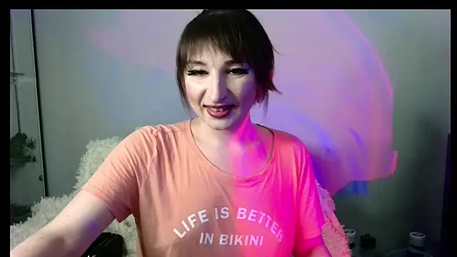 Birdie Kiss online show from March 27, 8:09 pm