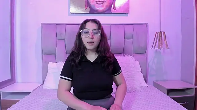 Maddie-LesYoux online show from February 27, 3:34 pm