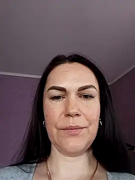 AmyLove471 online show from April 13, 1:01 pm