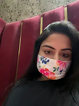 Crazyforyou143 online show from April 19, 8:33 pm