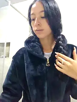 SAMY AND ARI online show from April 10, 10:10 am