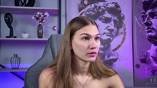 Sweet Emilya online show from March 14, 1:01 pm