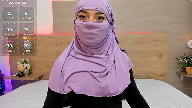  jennaa online show from April 15, 8:20 pm