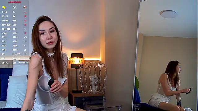 EmilyGray   online show from March 22, 9:59 am