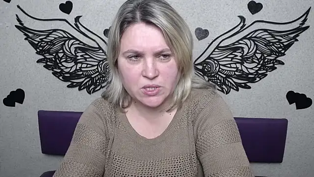 VickyRobins online show from March 3, 9:59 am