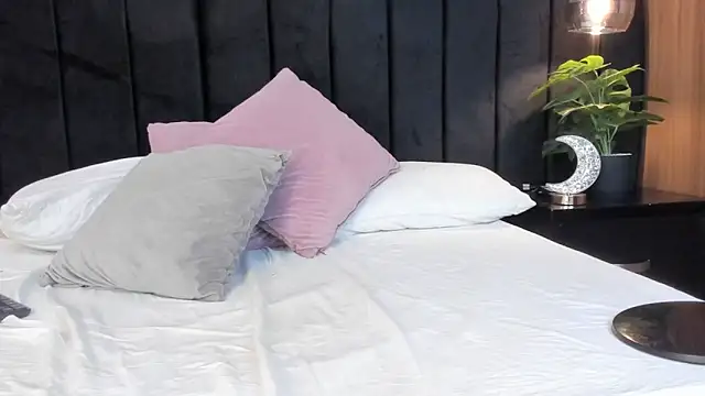 alejandra  garcia online show from March 7, 8:32 am