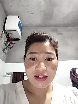 Lilinn  online show from April 3, 11:14 pm