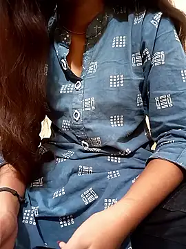 Olivia 101 online show from March 8, 1:24 am