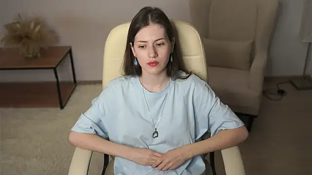 OdiIiaChavarria online show from March 1, 7:19 am