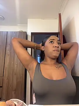 Emi rousse online show from April 11, 12:31 pm