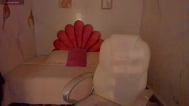 GabyOwenss online show from March 17, 9:41 pm