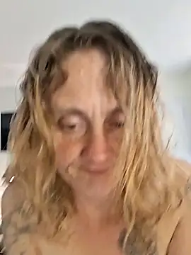 toxicbish online show from March 26, 4:58 am