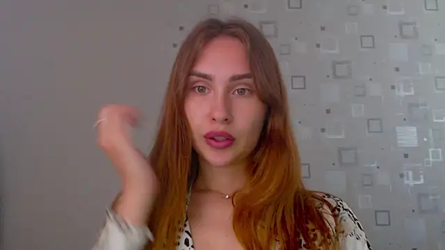 yourameliaa online show from May 31, 1:39 pm