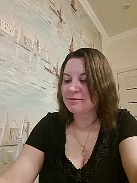 LaraHarper online show from April 8, 9:50 pm