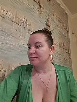 LaraHarper online show from April 16, 9:39 pm