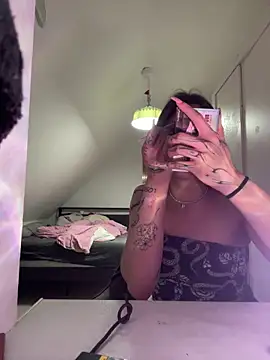 Johanna420 online show from June 11, 2:53 am