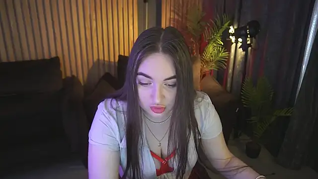 RapunzelAngel online show from June 3, 5:52 am