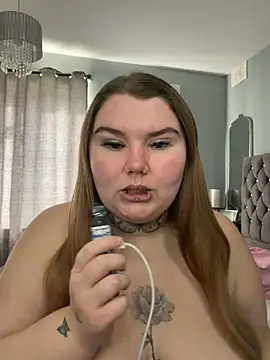 BeeMay22 online show from March 27, 9:10 am