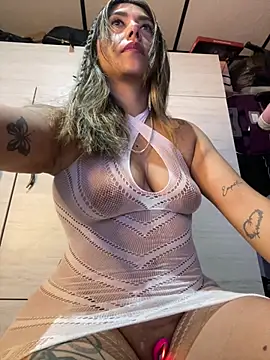 stefanyqueen69 online show from April 10, 1:50 pm