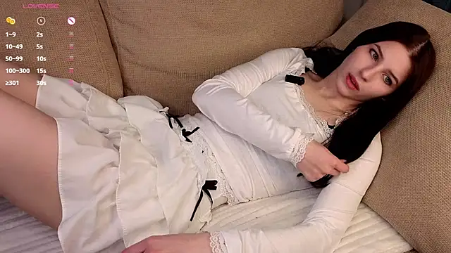 KerstinMaynor online show from April 14, 12:27 pm