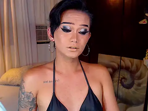 xXLustFullTransXx online show from March 28, 2:16 pm