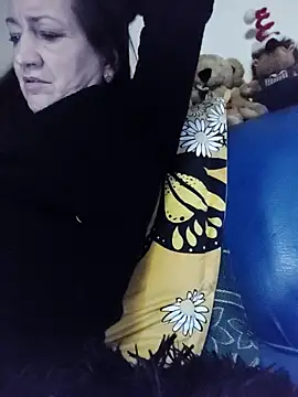 anayss17 online show from March 17, 4:33 pm