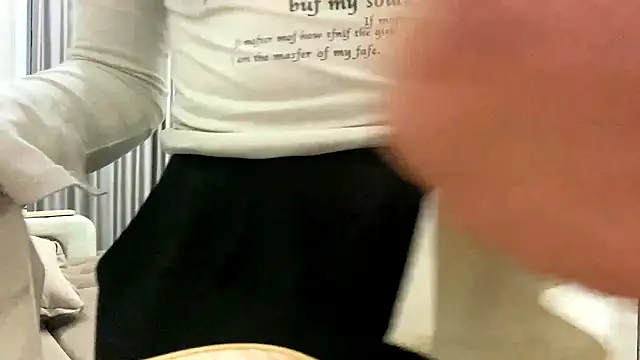 LoidaTrytten online show from March 13, 6:09 pm