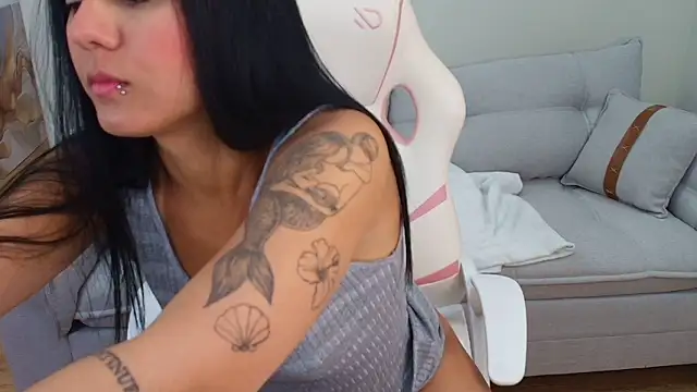 Brenda Mooree online show from March 24, 12:32 pm