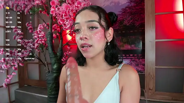 foxy hannah online show from April 9, 6:13 pm