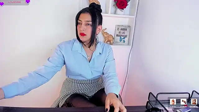 jaade doll online show from April 10, 4:46 pm