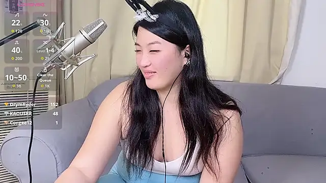 Tavie1744 online show from April 4, 11:36 pm