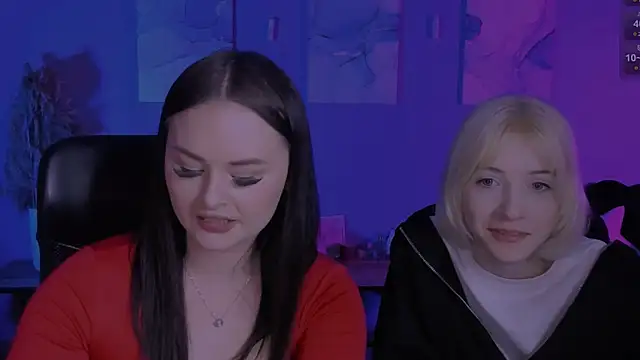 miss courtney  online show from April 22, 8:55 am